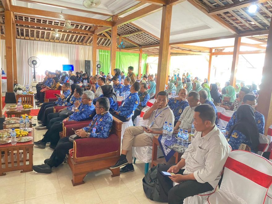 Desa Dawung dan Kaliwedi Masuk 3 Besar Nominasi, Peran Camat Didik Purwanto Sangat penting