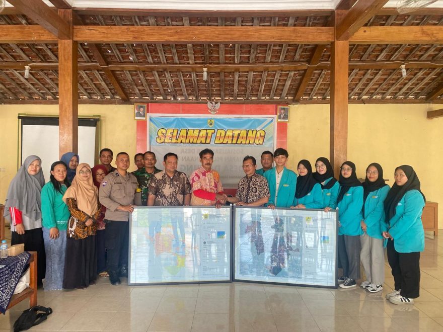 Pembuatan Peta Desa Dawung, Kecamatan sambirejo, Kabupaten Sragen. Oleh pemerintah Desa Dawung Kerja Sama Dengan Mahasiswa Universitas Muhammadiyah Surakarta