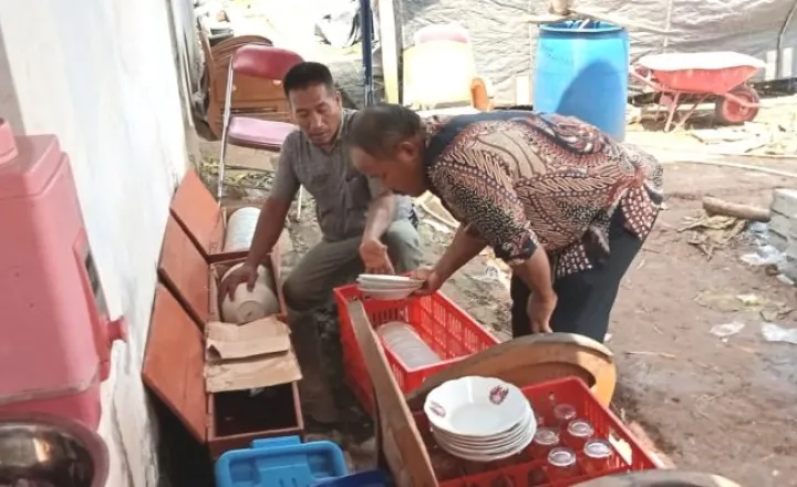 Kegiatan Nyinom di Desa Dawung: Tradisi Menyambung Tali Silaturahmi Warga