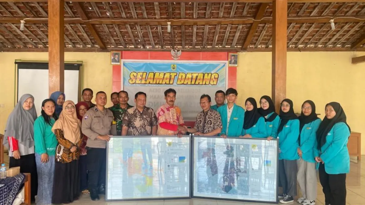 Pembuatan Peta Desa Dawung, Kecamatan sambirejo, Kabupaten Sragen. Oleh pemerintah Desa Dawung Kerja Sama Dengan Mahasiswa Universitas Muhammadiyah Surakarta