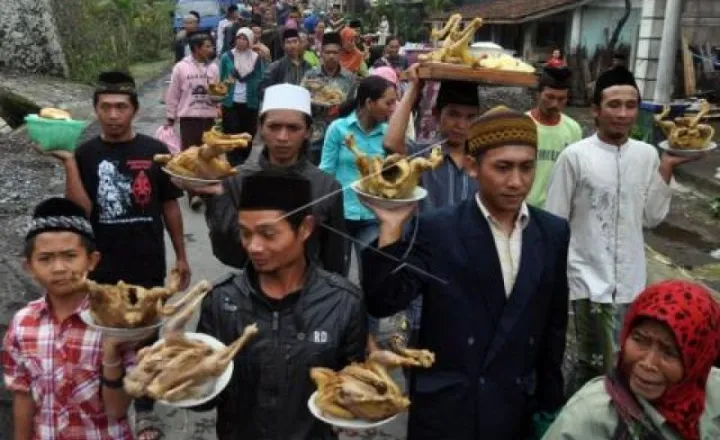 Merti Deso: Perayaan Keberhasilan Pertanian dan Tali Persaudaraan Warga Dawung